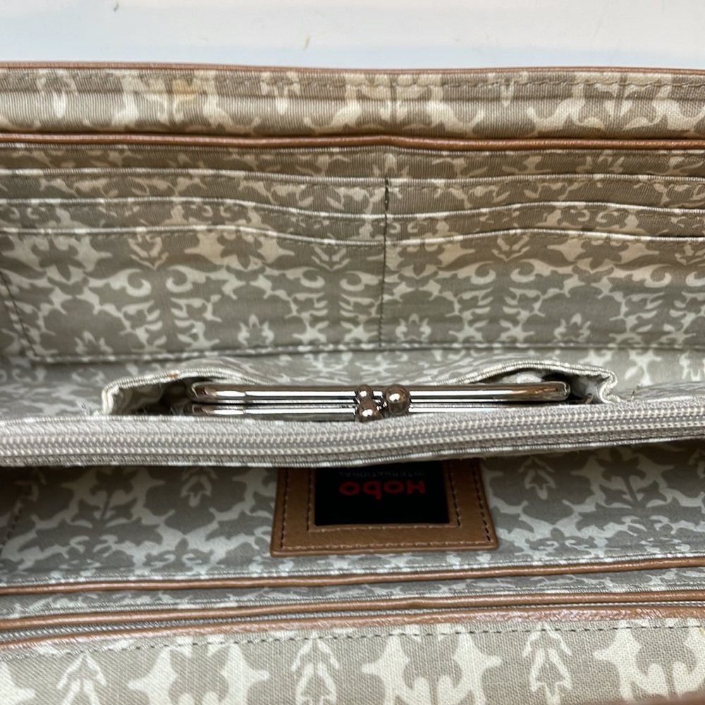 Hobo Light Brown Leather Clutch - Picture 9 of 12